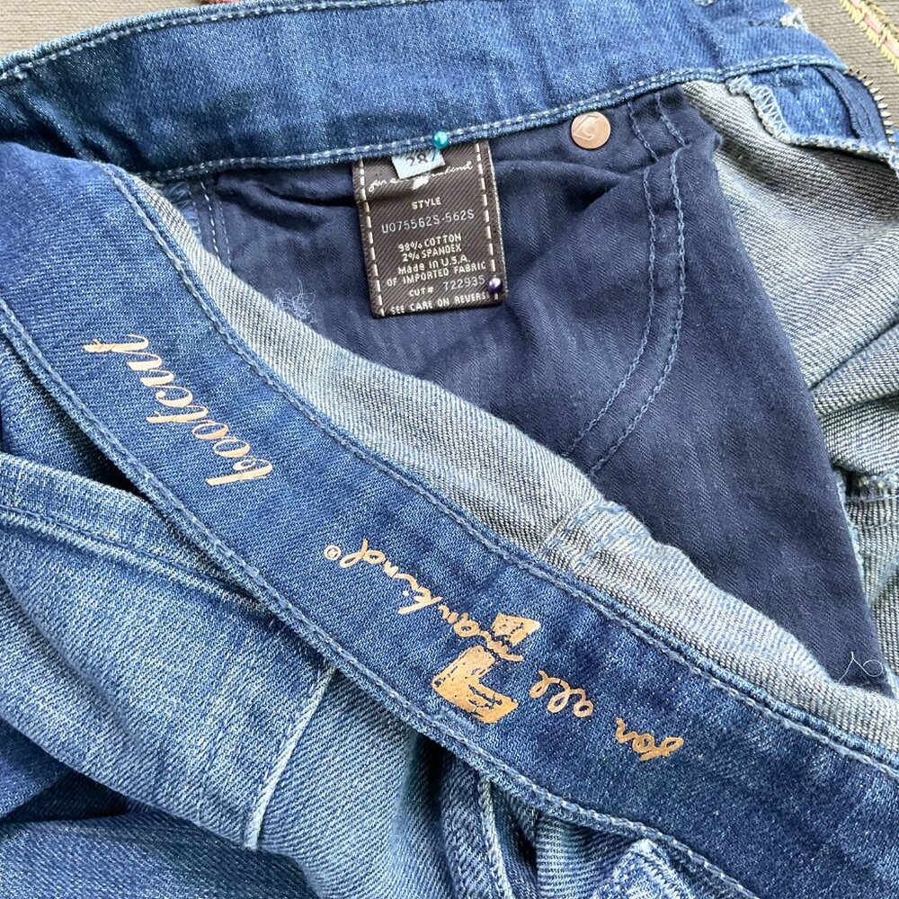 7 For All Mankind Jeans Low Rise Bootcut (28) - Picture 5 of 9